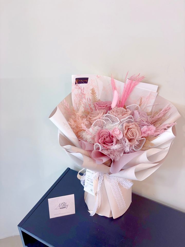 Milk Tea Blush Love Preserved Flowers