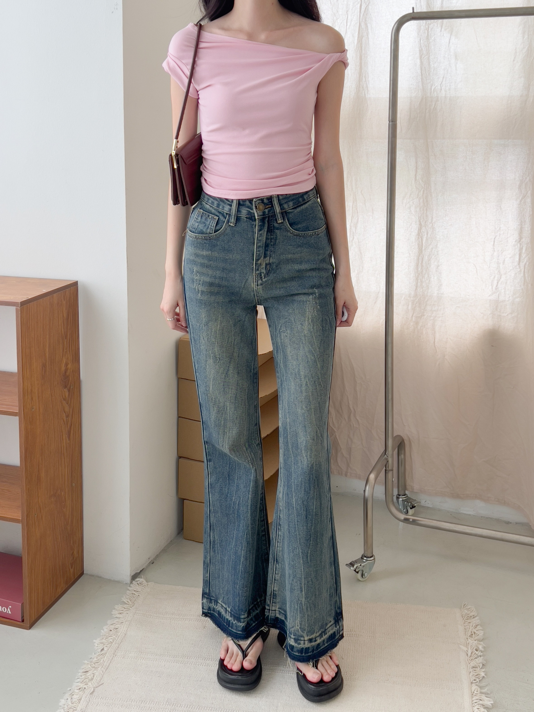 トップス VIAVANDA DEFORMATION OFF SHOULDER TOP DEFORMATION