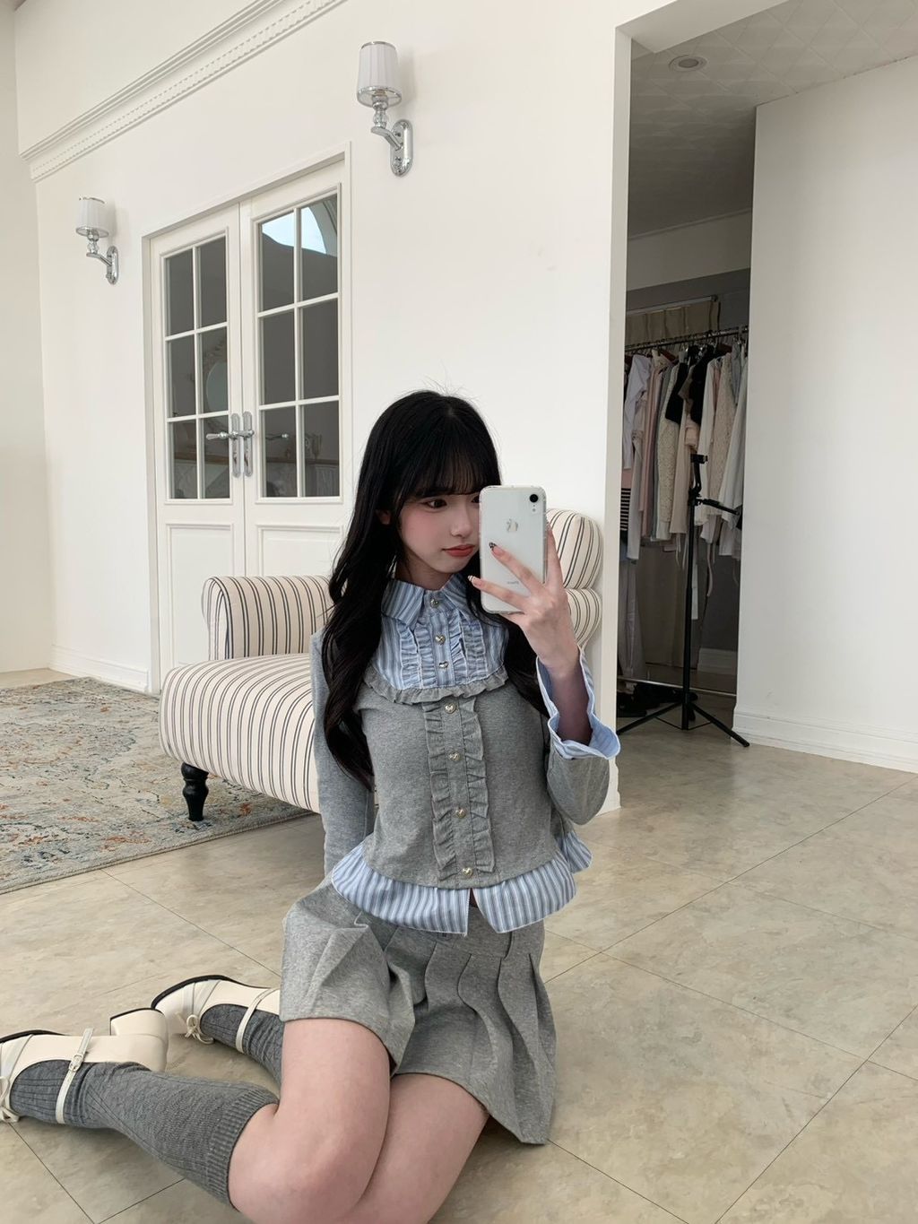 E9293B5B-5856-4D9A-AE06-45DE2AEC0F1B