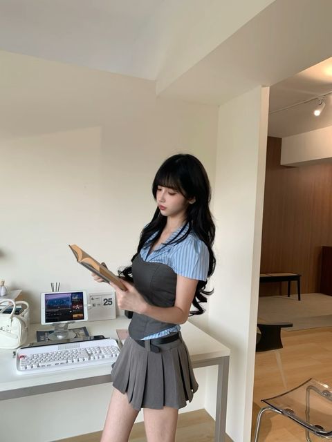 5BDAFEEC-5985-4A17-A99A-83CB3E3485D8