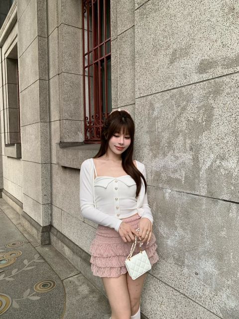 F5118763-E1C3-4E69-B35B-FD92DBFE89CA