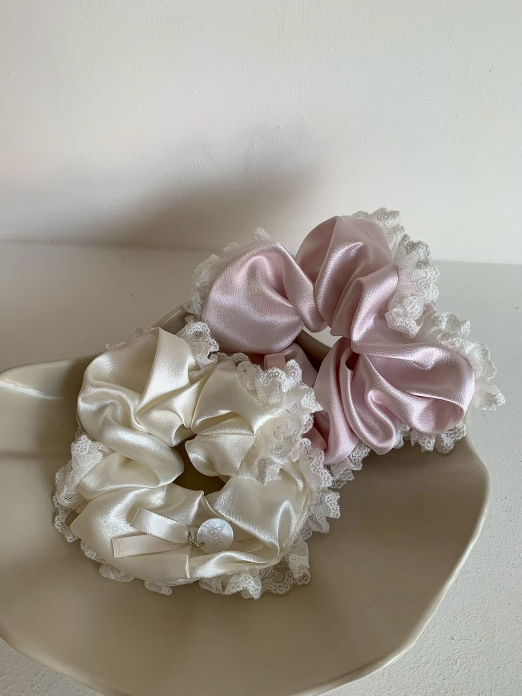 455438F3-1786-4D60-9B4A-8DA40D8C882C