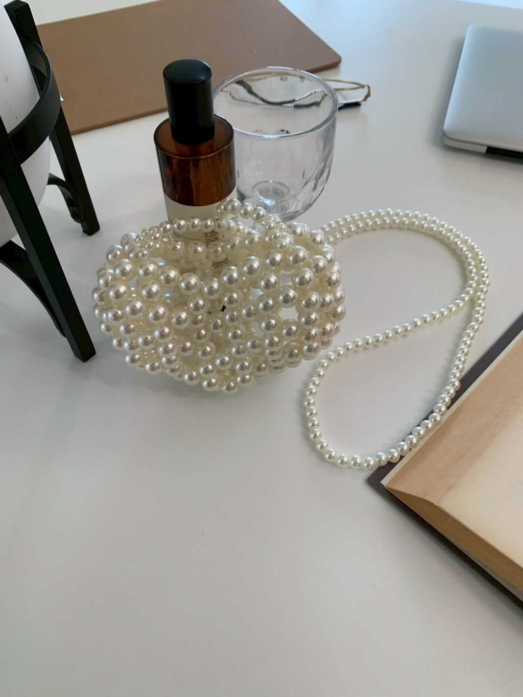 C3E43C28-BCB1-41B1-8424-3E248D6DAEB2