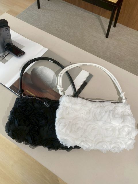 C79EA7EE-A9A9-4BB7-835E-E5CD5EE4927D