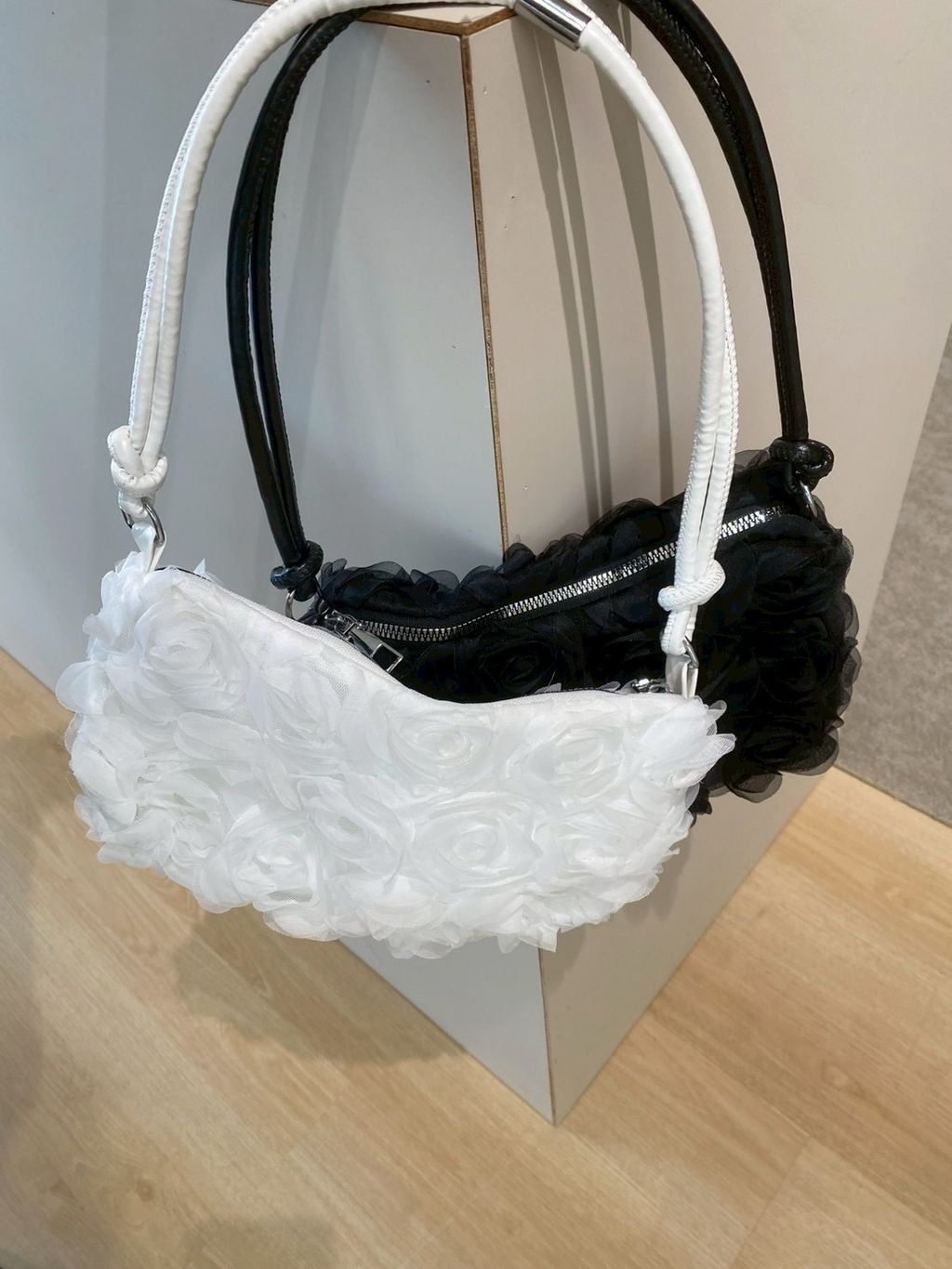 B184A41B-D52D-457B-9F65-E8EBC07953E1