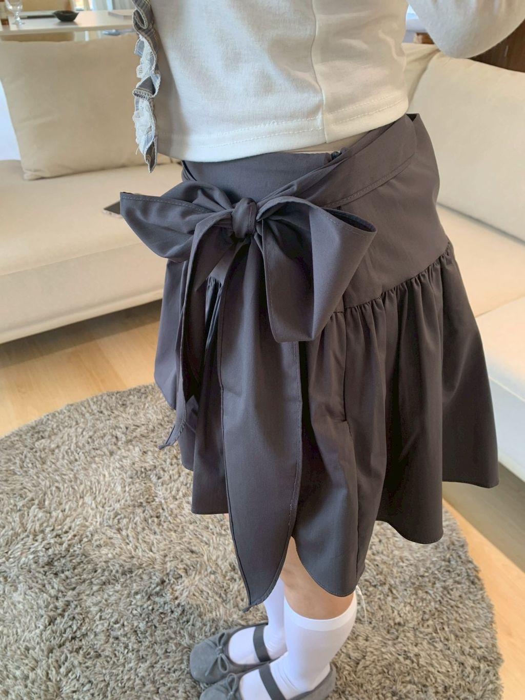 FEFA3B7C-8E24-4C5C-B8AF-4DEEA16C2981