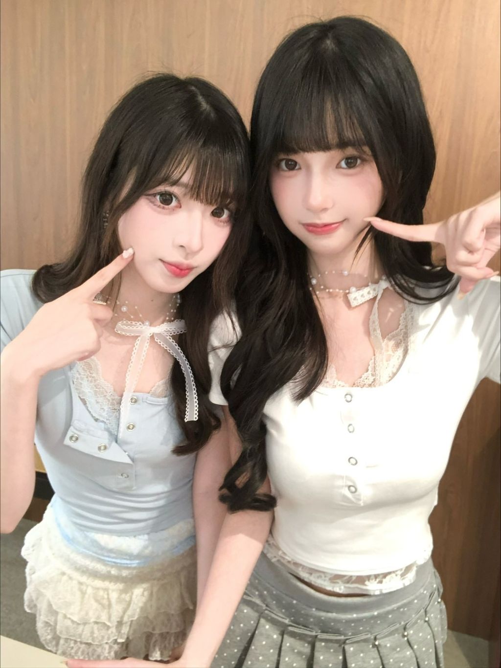 3888DF90-6936-497D-9FA1-DE550F66E1C4