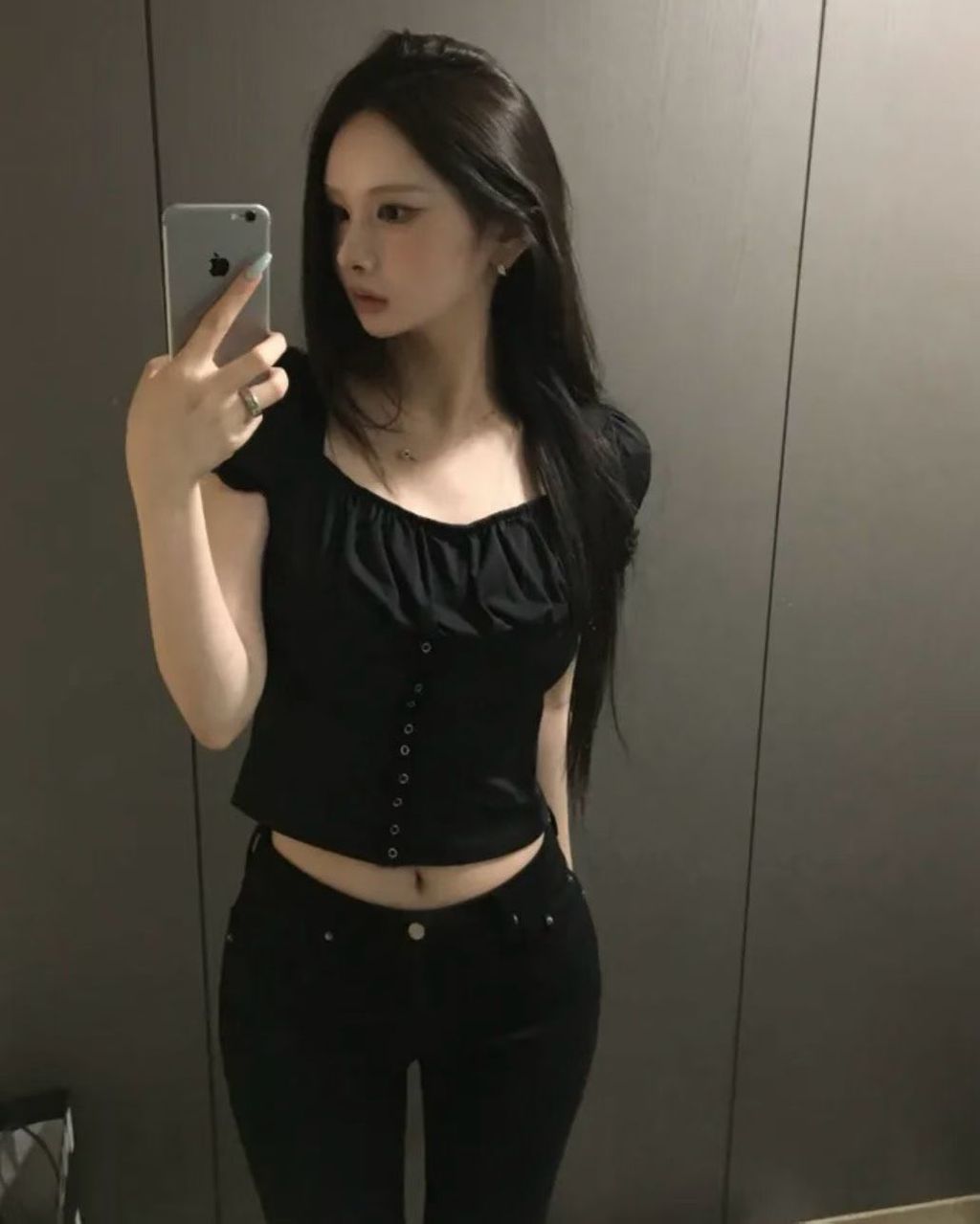 8751412469e13b30f3acee95251f9a