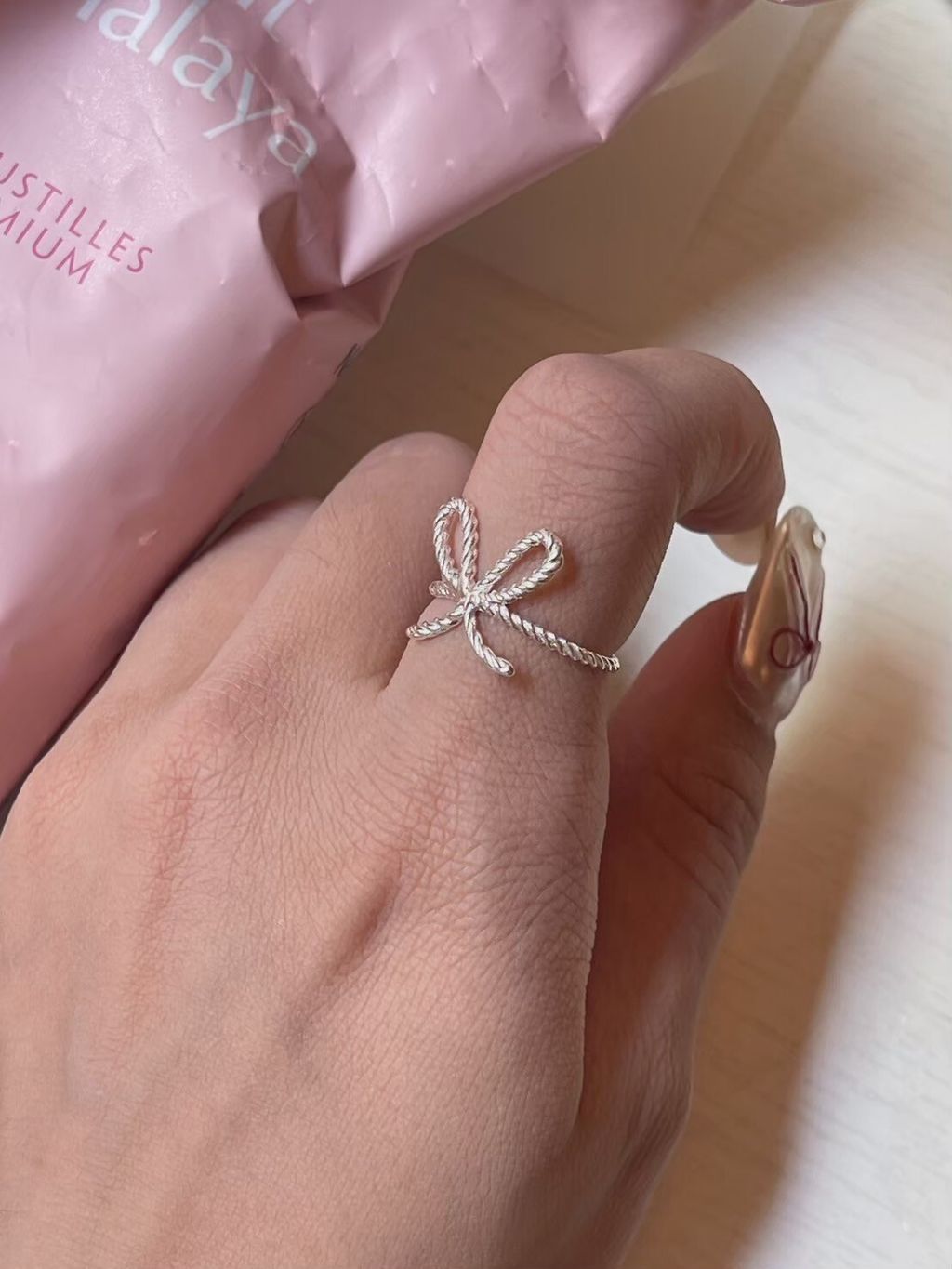 0EF64936-F8A8-49E0-8AC9-7D645593A913