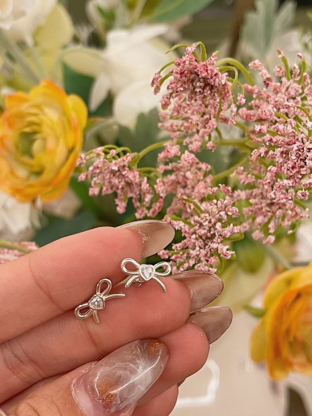 52CC6EC2-A446-4AE9-A7EE-F10C13272AE9