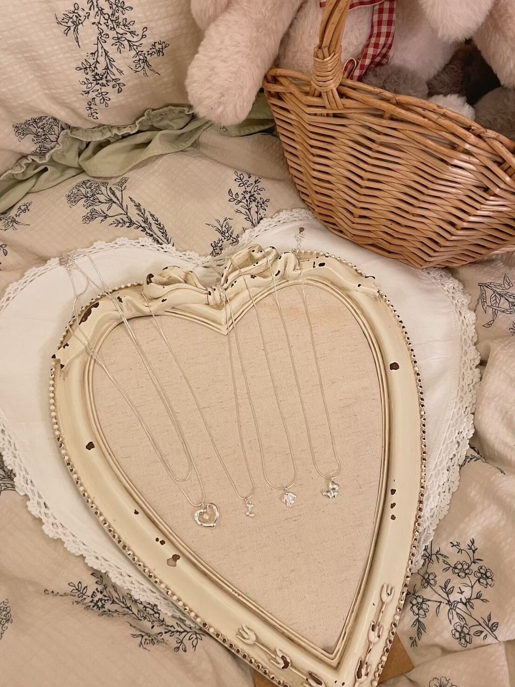 DE4F4B7C-9775-4229-8533-D1567A450451