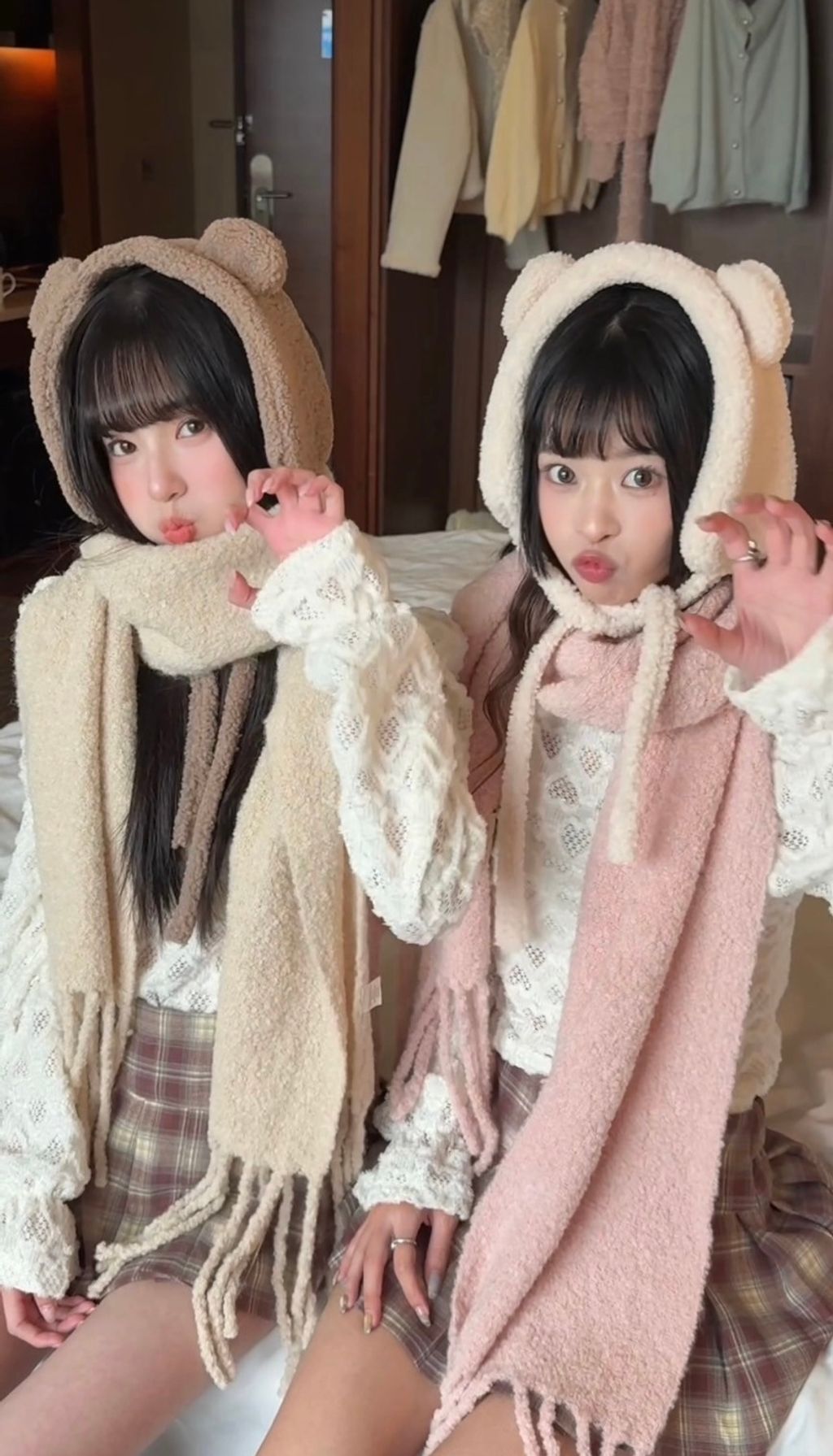 D8E7D145-FAD6-4FF0-9414-2D0A60AA1E95