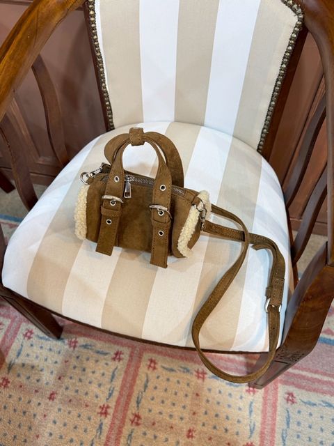 image_F1D1BC6F-C5C3-418E-AF26-DEA7EEBCB118_1765561374