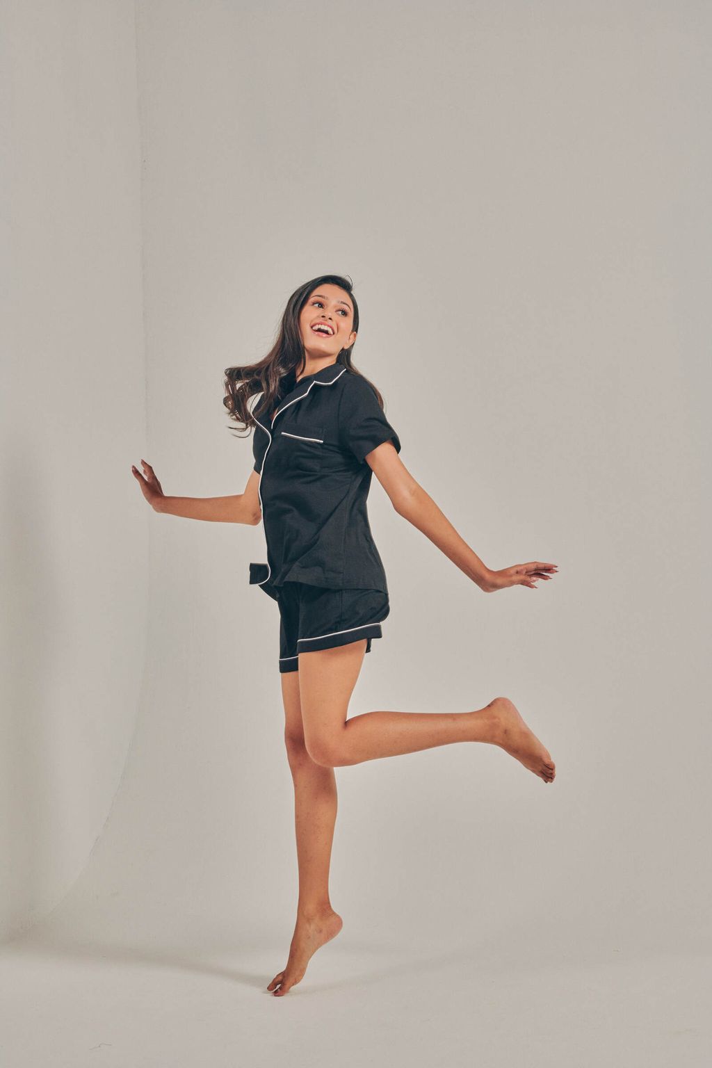 KENDRA SHORT BLACK 2.jpg