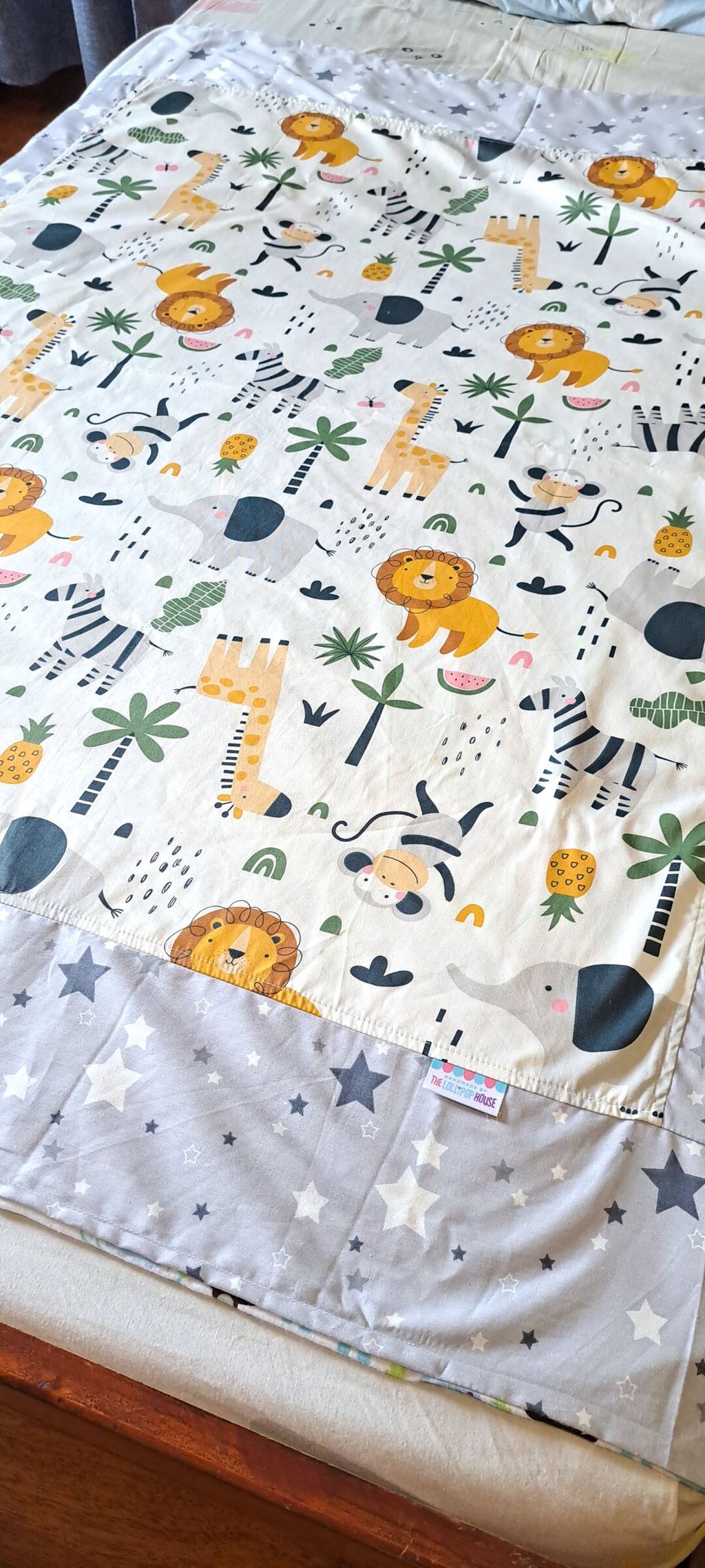 Toddler size blanket / quilt cover The Lollipop House