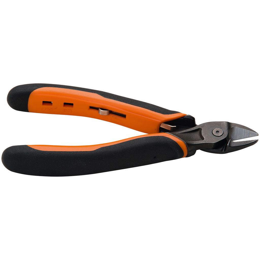 Pliers 157400.jpg