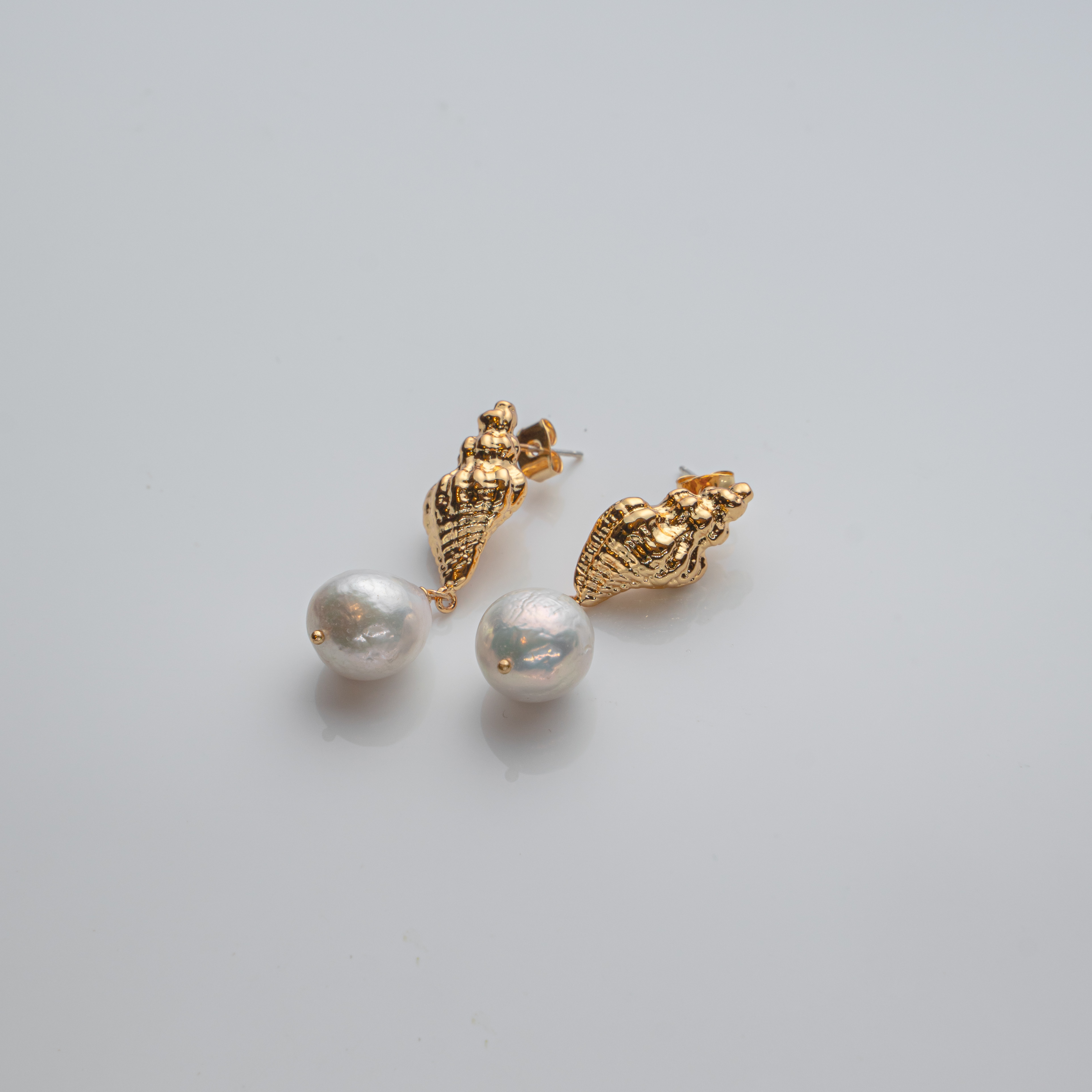 貝殼與珍珠海洋邂逅耳環 Seashell and Pearl Earrings