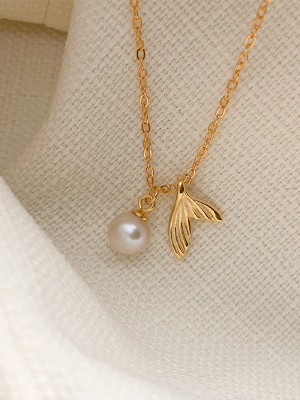 【飾品組合】海翼珍珠魚尾純銀項鍊＋繫心情結珍珠純銀耳環