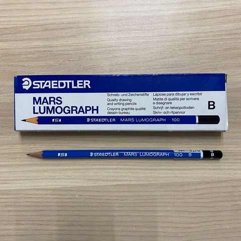 Staedtler Mars Lumagraph B.JPG