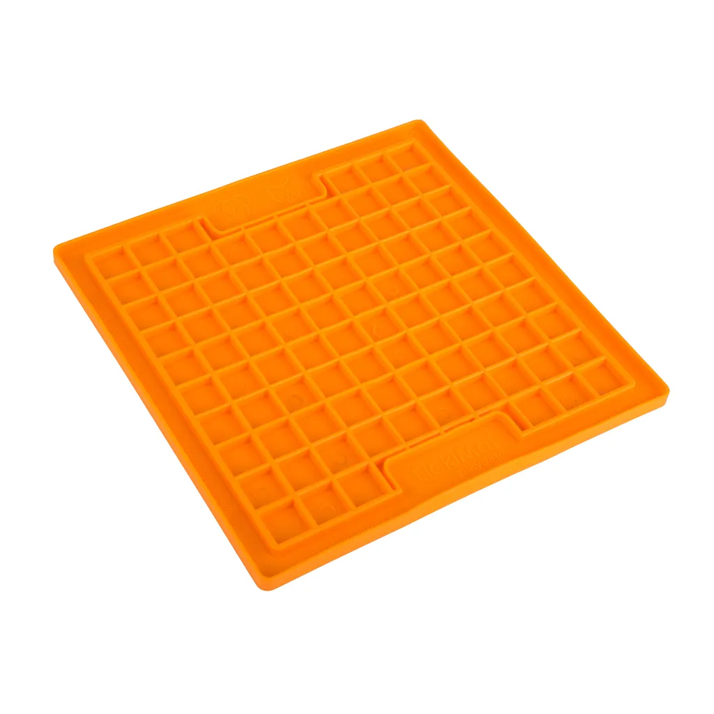LickiMat Classic Playdate Orange 02 SG.jpg