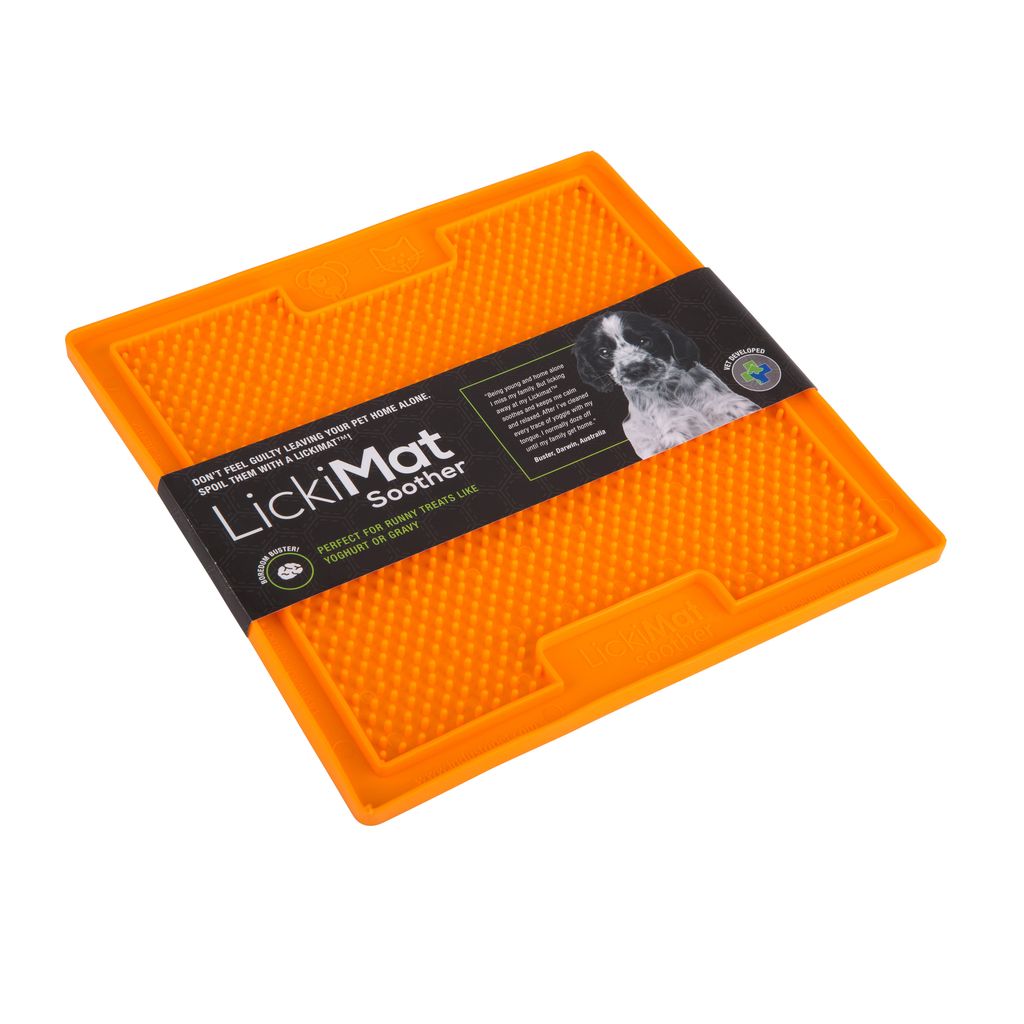 LickiMat Classic Soother Orange 04 SG.jpg