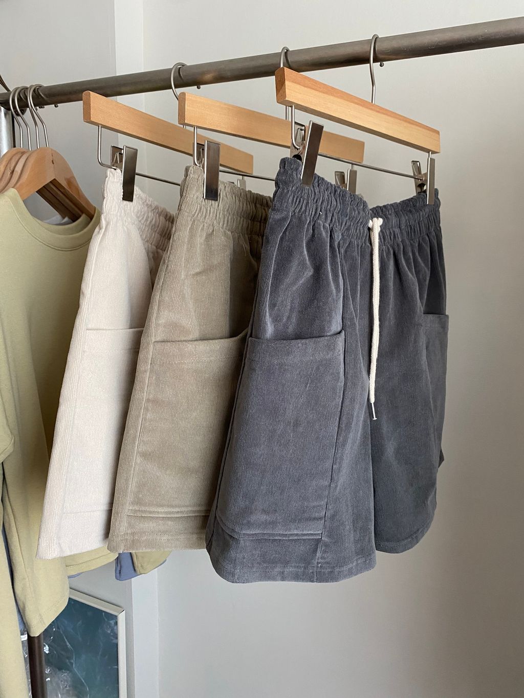 7B9AD243-F84A-427B-BFE3-8AED1EDB3F2F