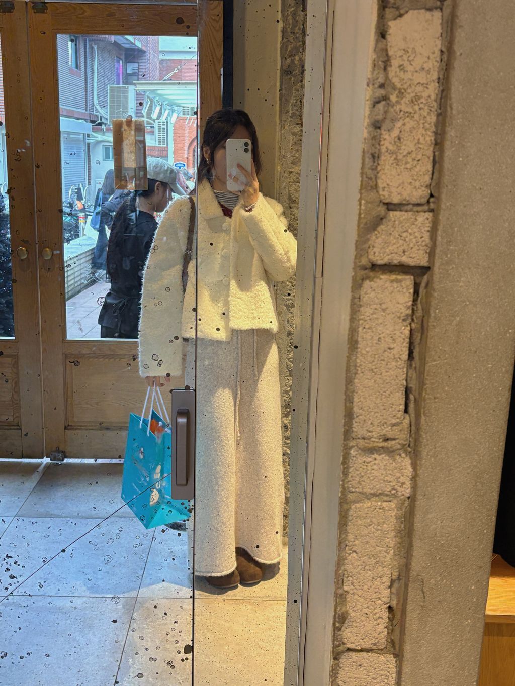 image_B74C5D23-CB35-41B8-A3D3-F71691EDA291_1765362316