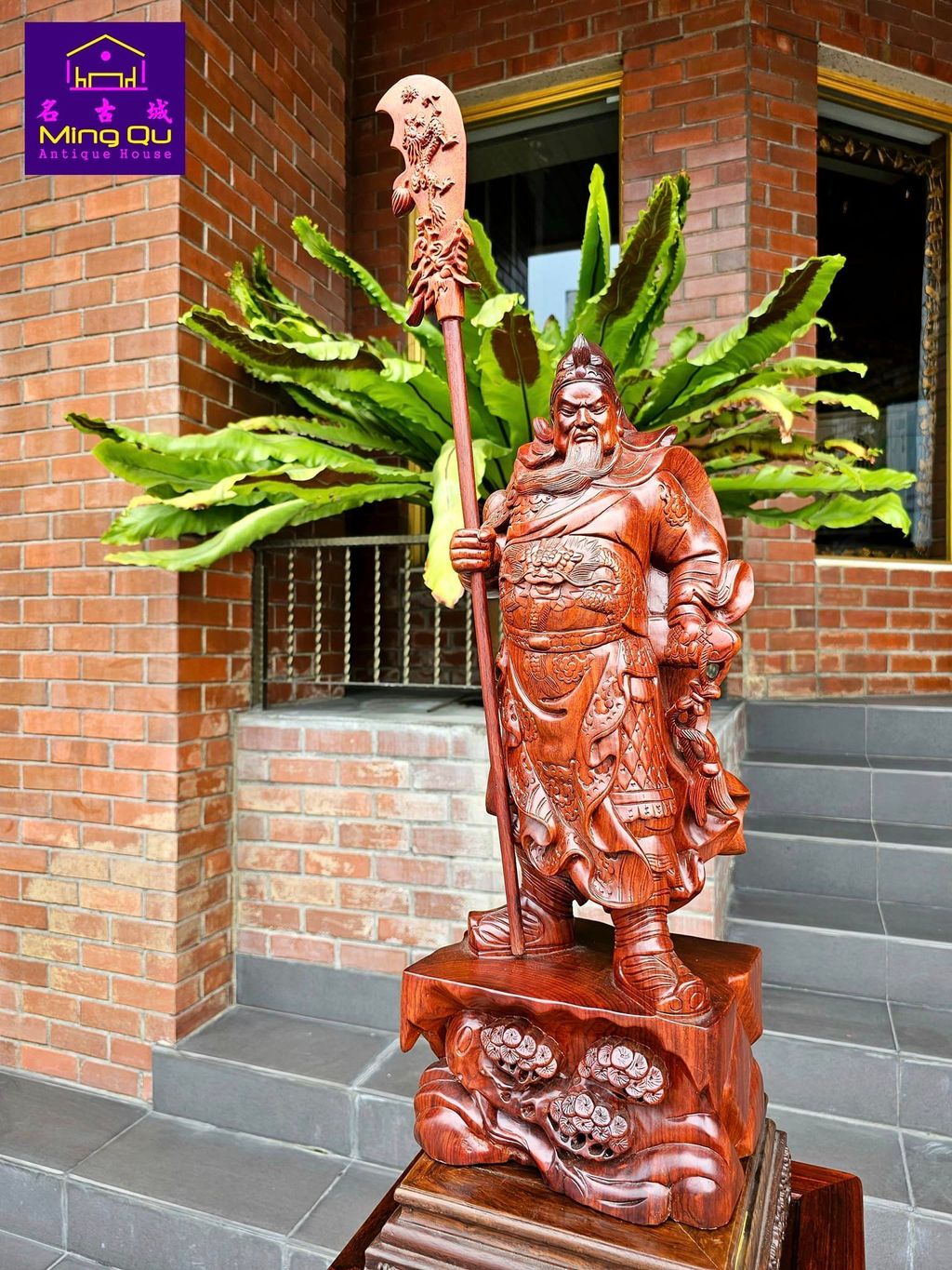 GT Huanghuali wood Guan Gong 金三角黄花梨关公– Ming Qu GT Huanghuali wood Guan Gong 金三角黄花梨关公– Ming Qu