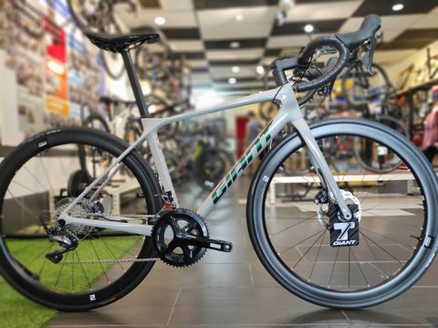 (Ready Stock) New 2021 Giant TCR Advanced Disc 1+ Pro Compact