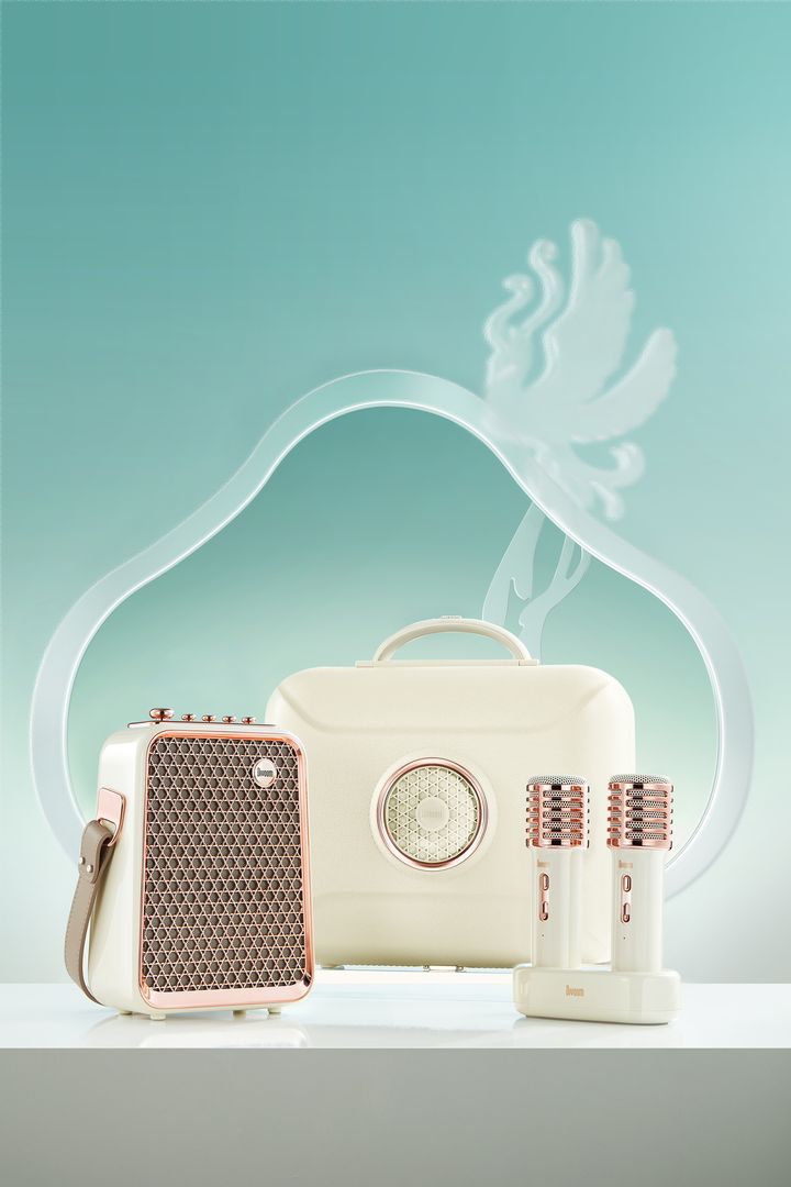 Lifestyle pictures_white (7)