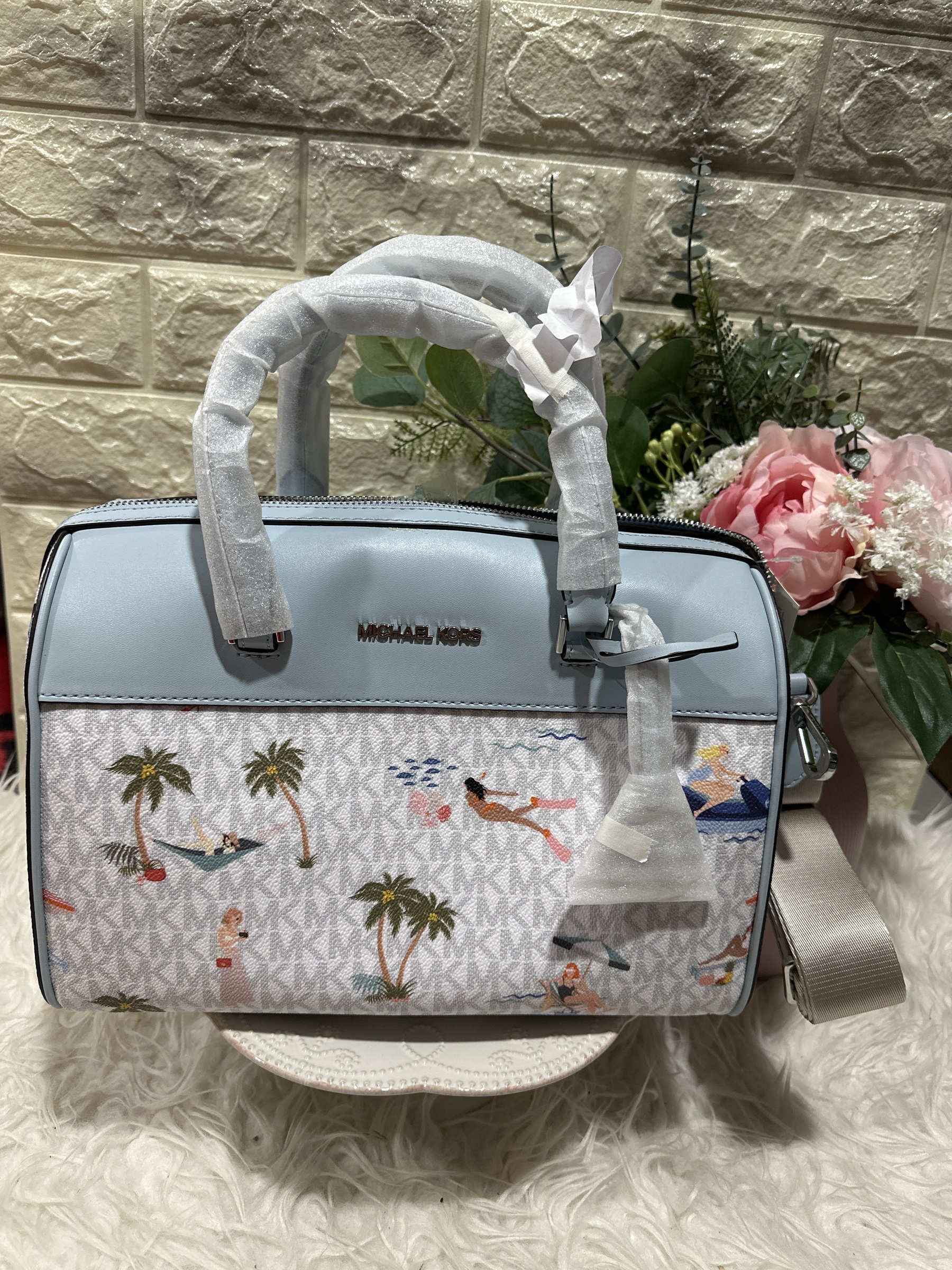 Jet set outlet girl michael kors