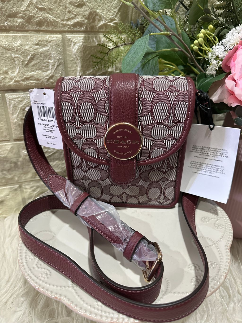 COACH SIG JAQ NS LON XBY – USA With Love