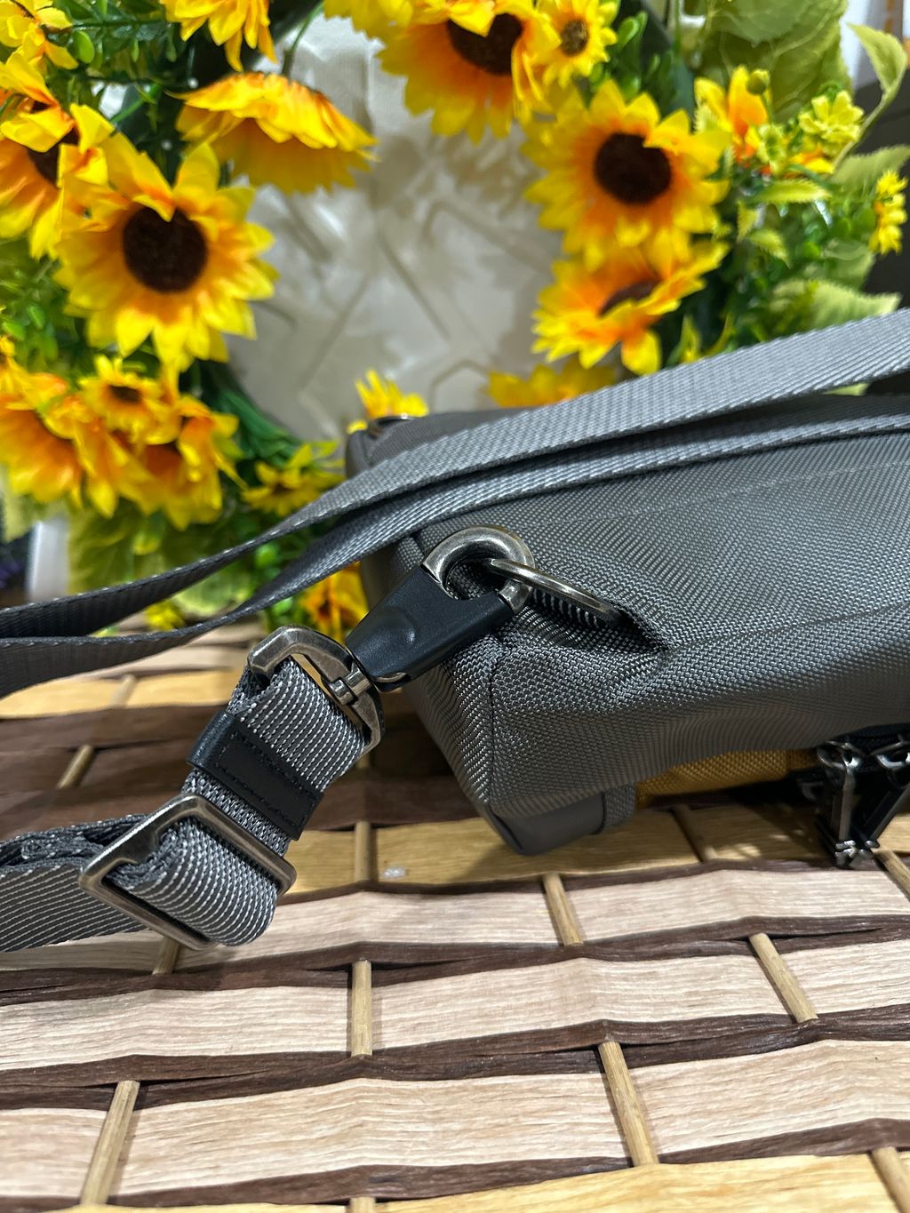 TUMI FIFE SLIM SLING BAG – USA With Love TUMI FIFE SLIM SLING BAG – USA With Love