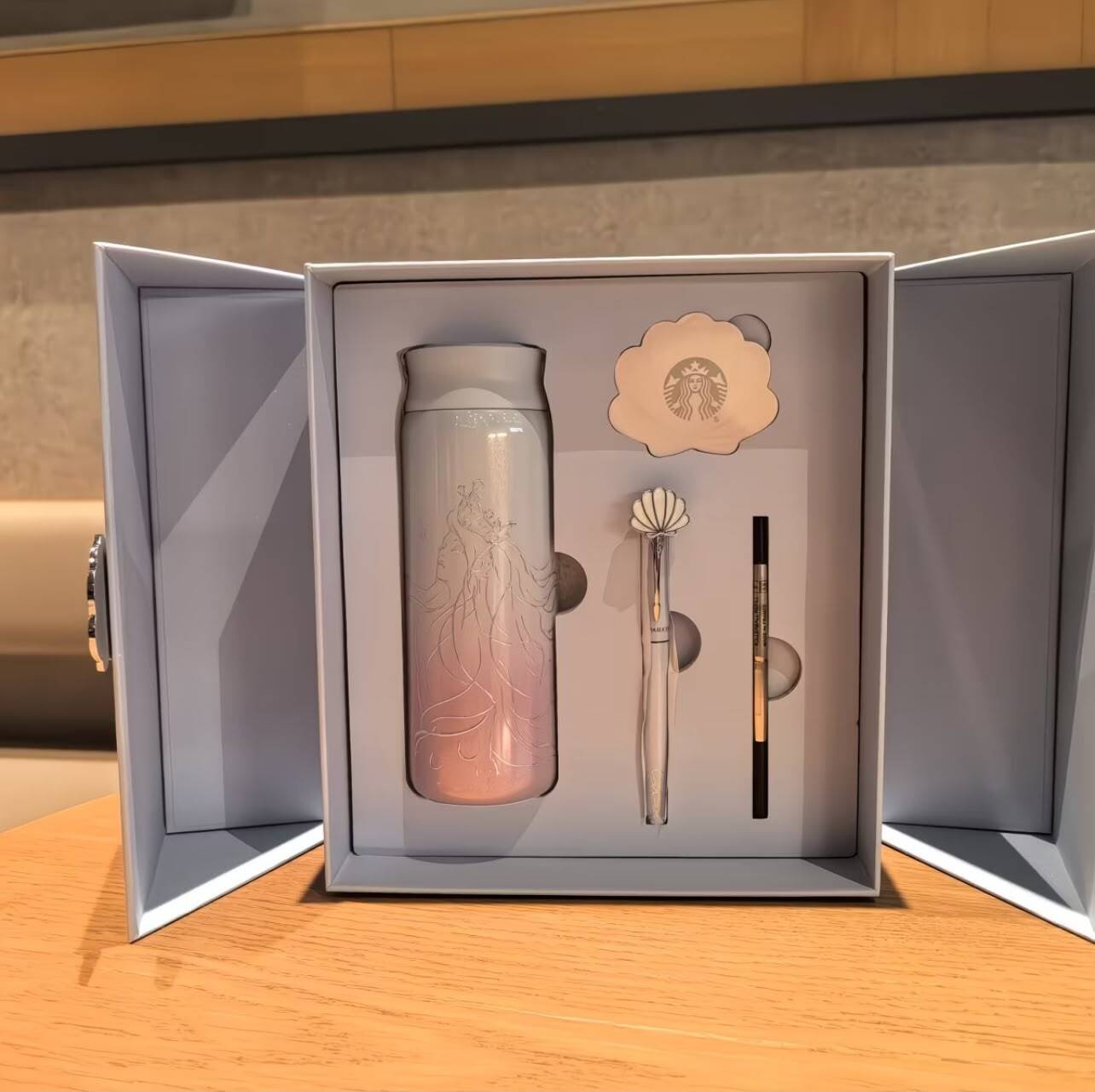 starbucks-china-mermaid-siren-tumbler-gift-box-authentic