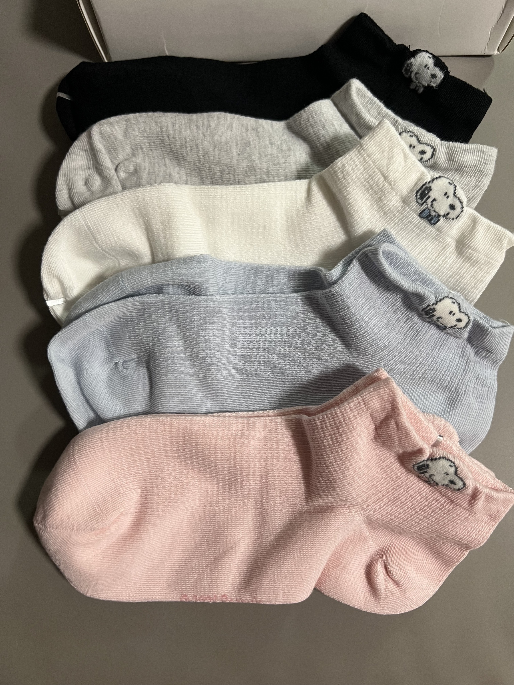 snoopy-socks-gift-box-set-goshopwithfebe