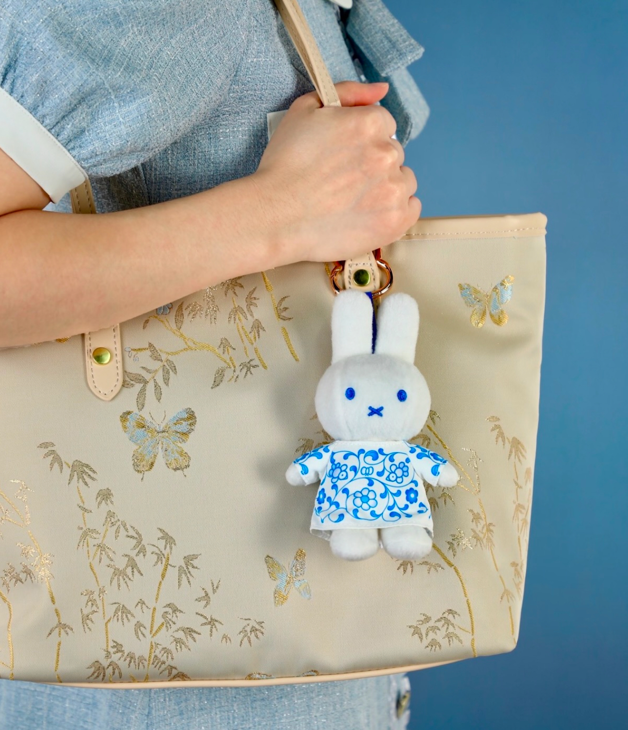 miffy-blue-white-porcelain-keychain-goshopwithfebe