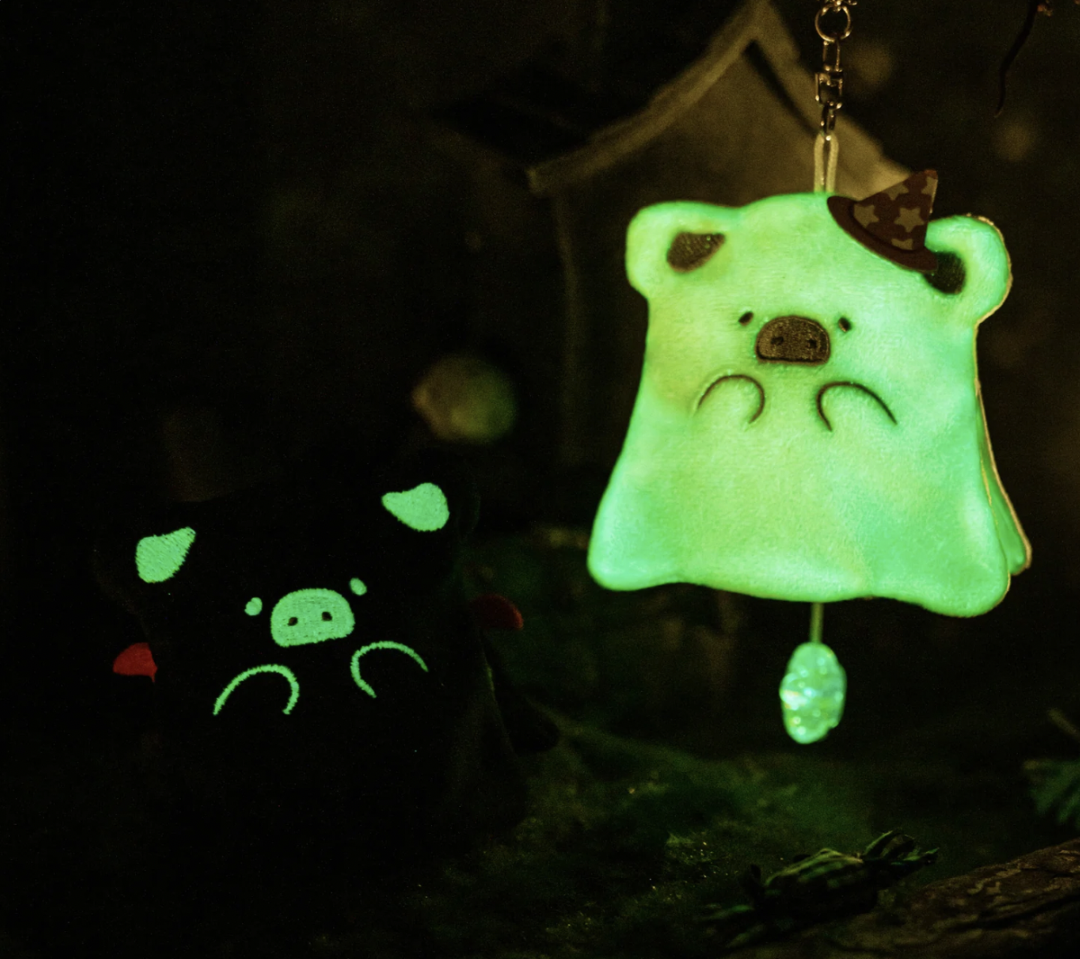 lulu-piggy-spooky-plush-keychain-blind-box-goshopwithfebe