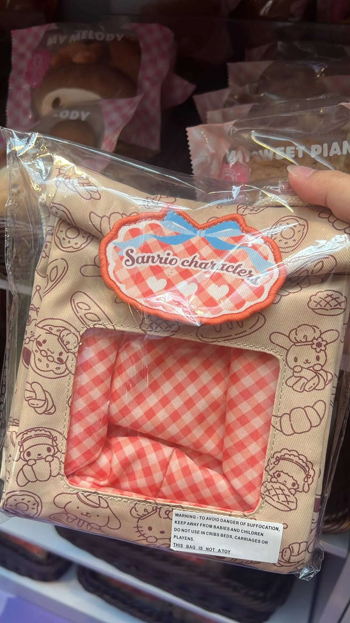 hong-kong-exclusive-sanrio-characters-bakery-sling-bag