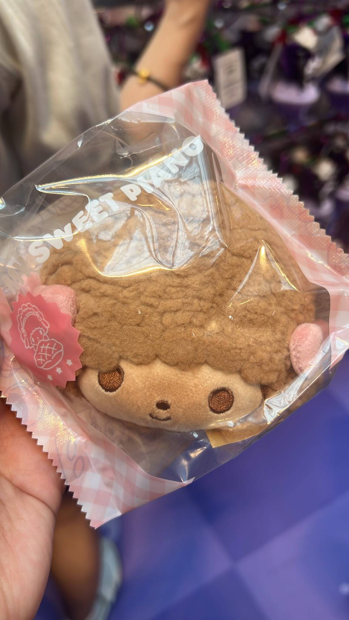 hong-kong-exclusive-sanrio-bread-plush-mirror-keychain-sweet-piano-goshopwithfebe