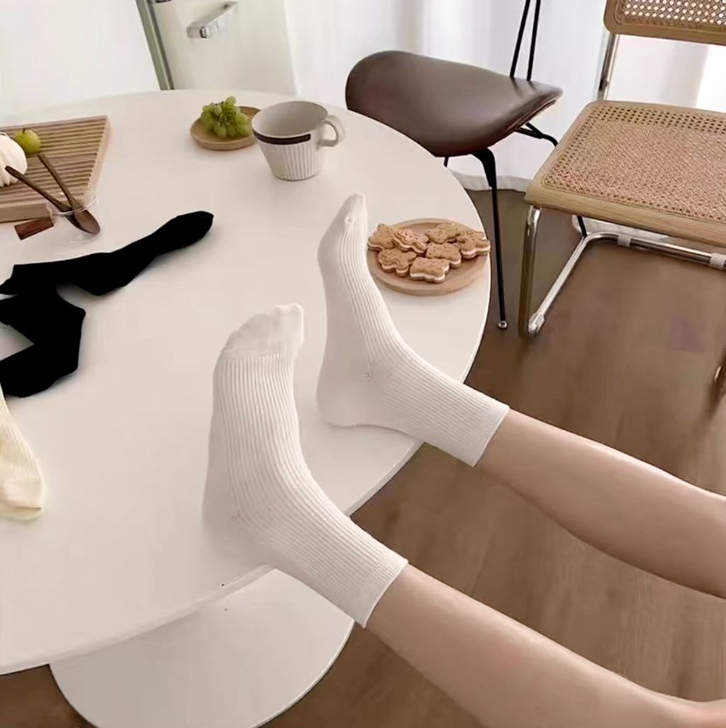 秋冬針織中筒襪 (男女款)-1