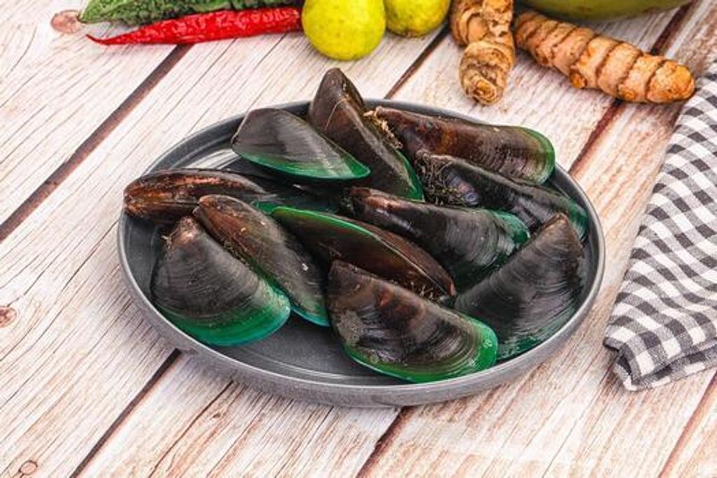 Green Mussel Whole 1