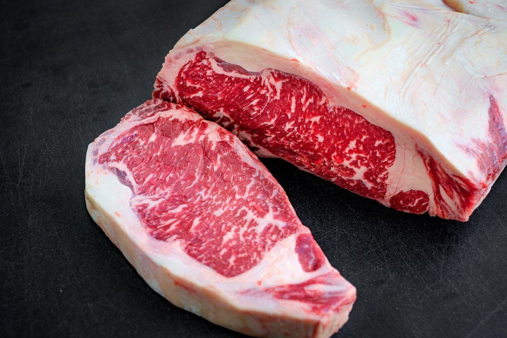 Whole_Chilean_Wagyu_Striploin_BMS_6-7_1024x1024.jpeg