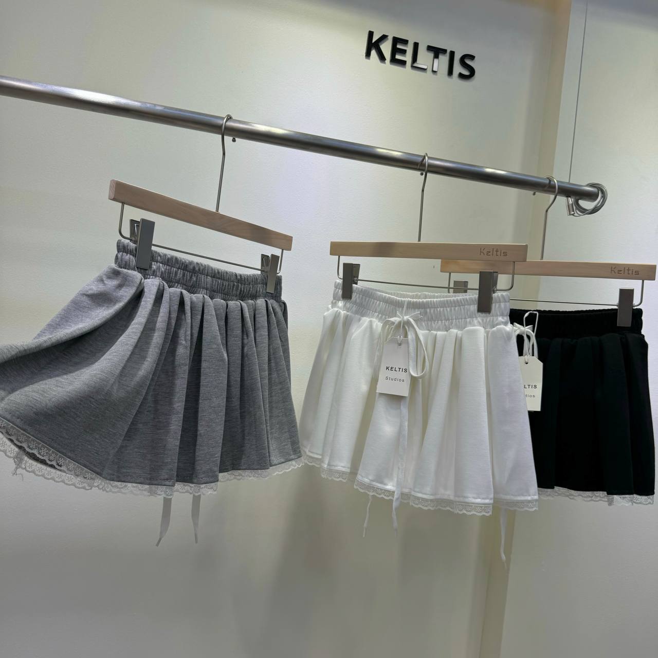 photo_2025-02-24_22-52-00