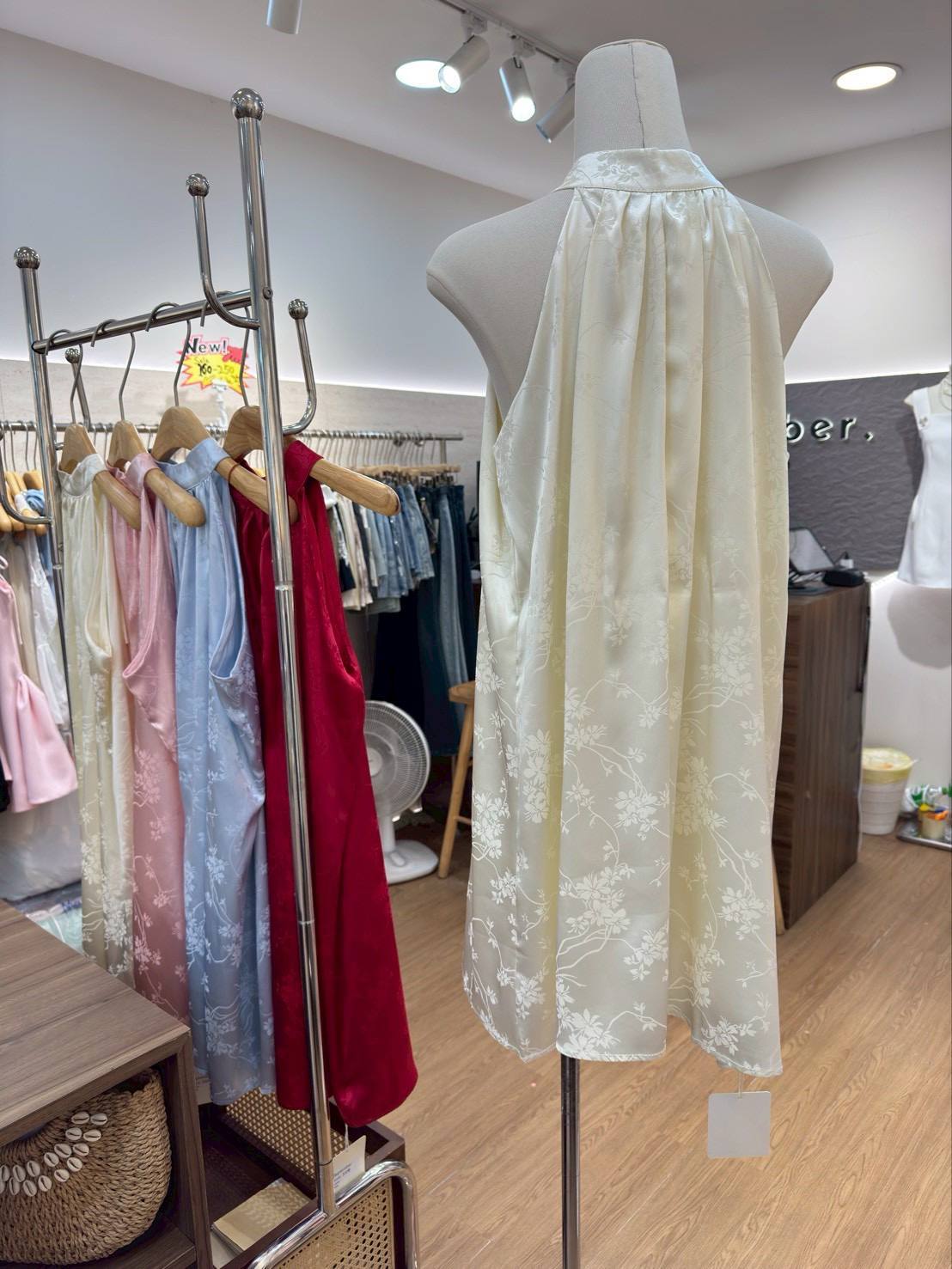 photo_1_2025-11-16_18-36-14