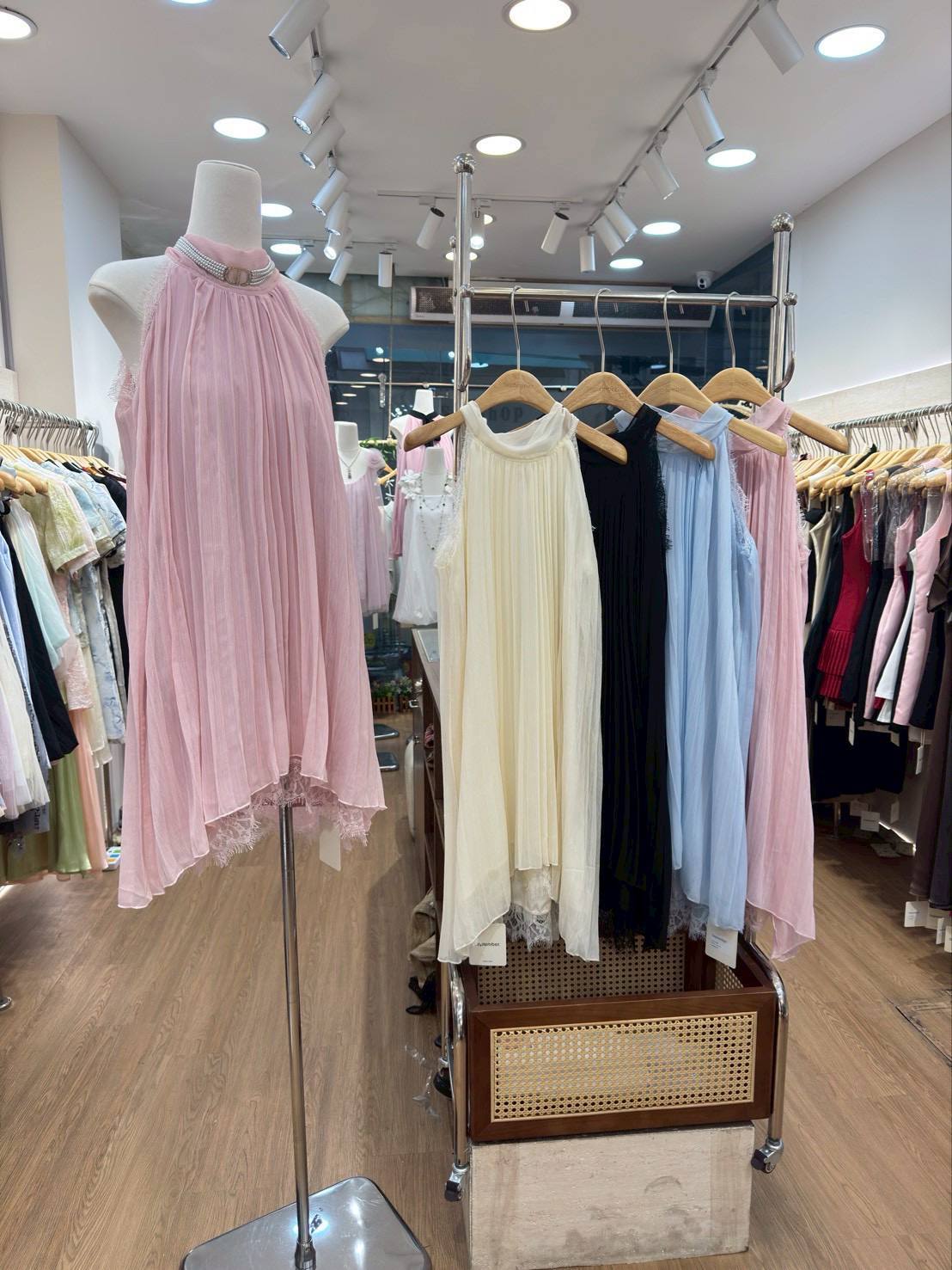 photo_6_2025-11-20_00-37-03