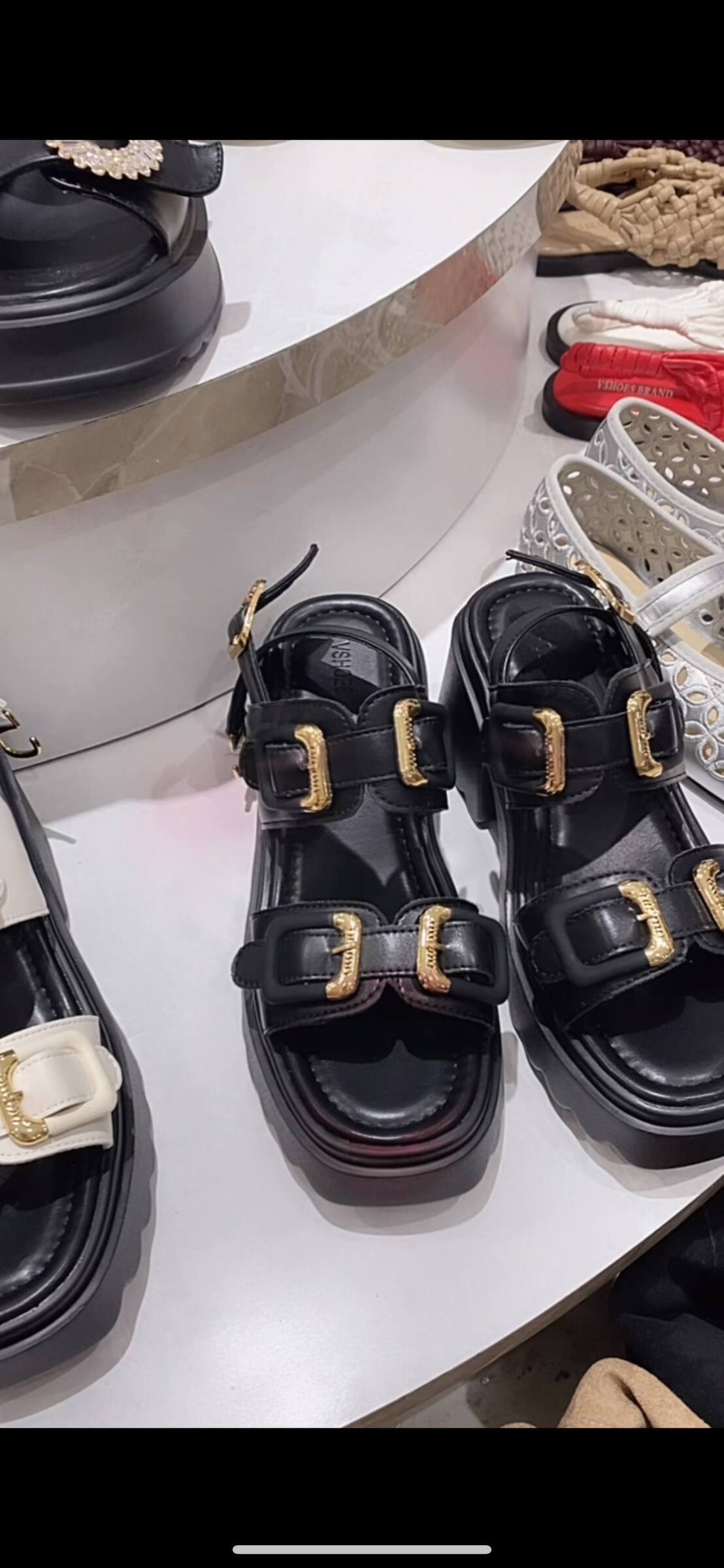 photo_1_2025-12-03_21-10-53