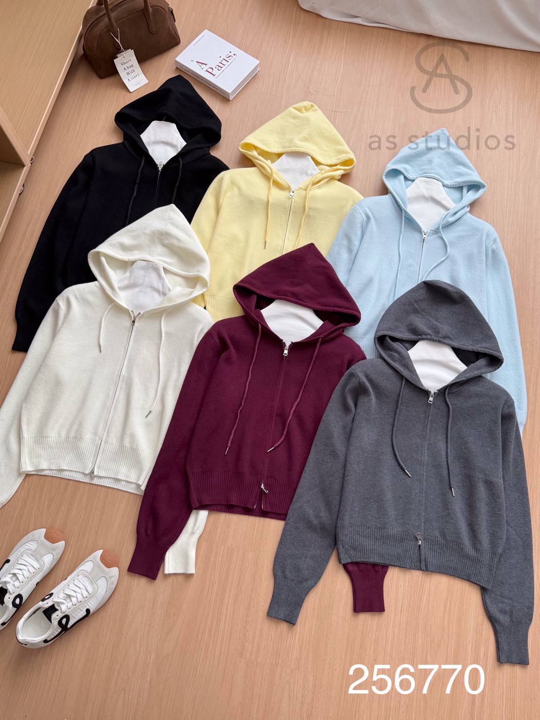 photo_5_2025-12-03_23-21-15