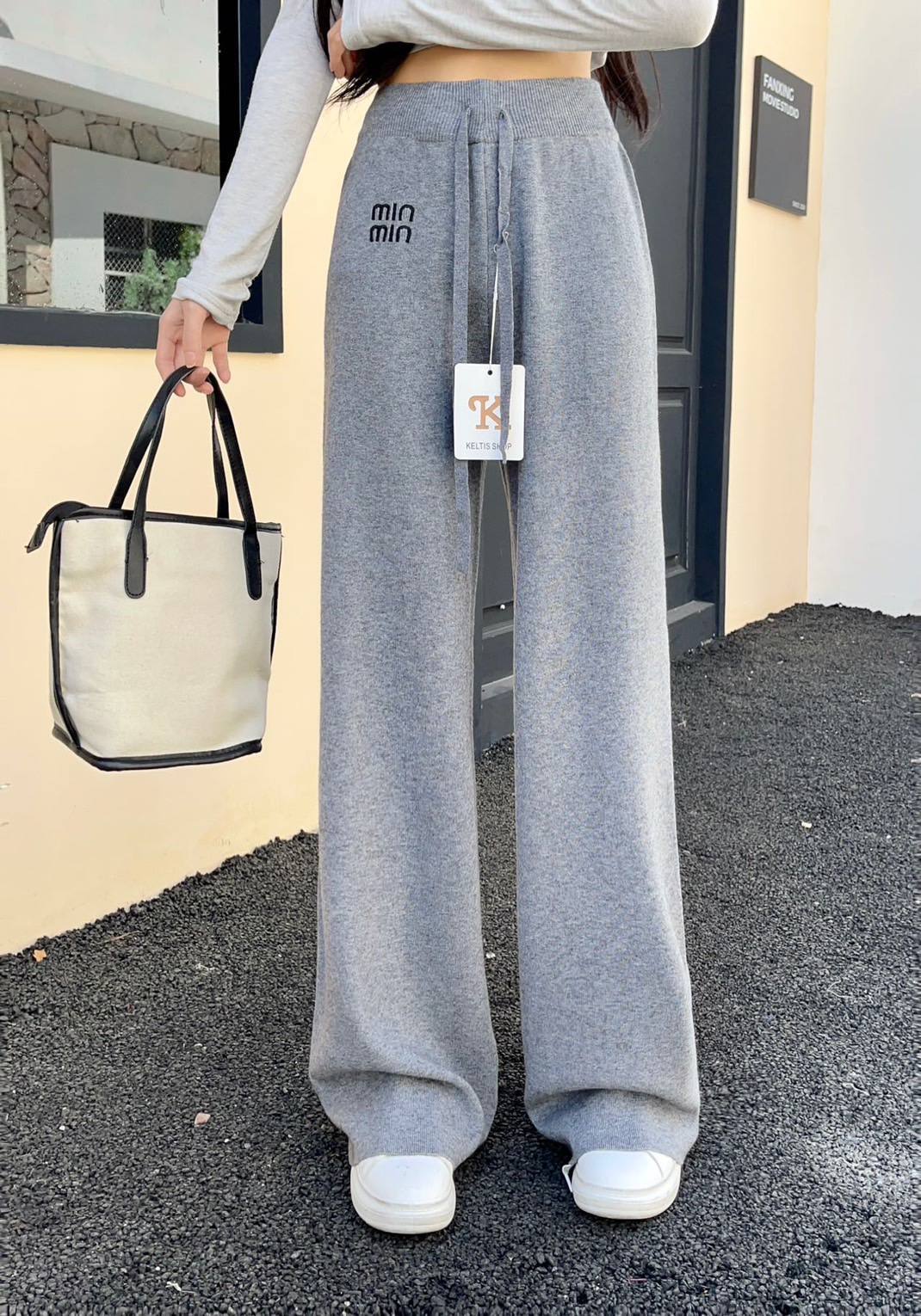 photo_12_2025-12-14_00-40-28