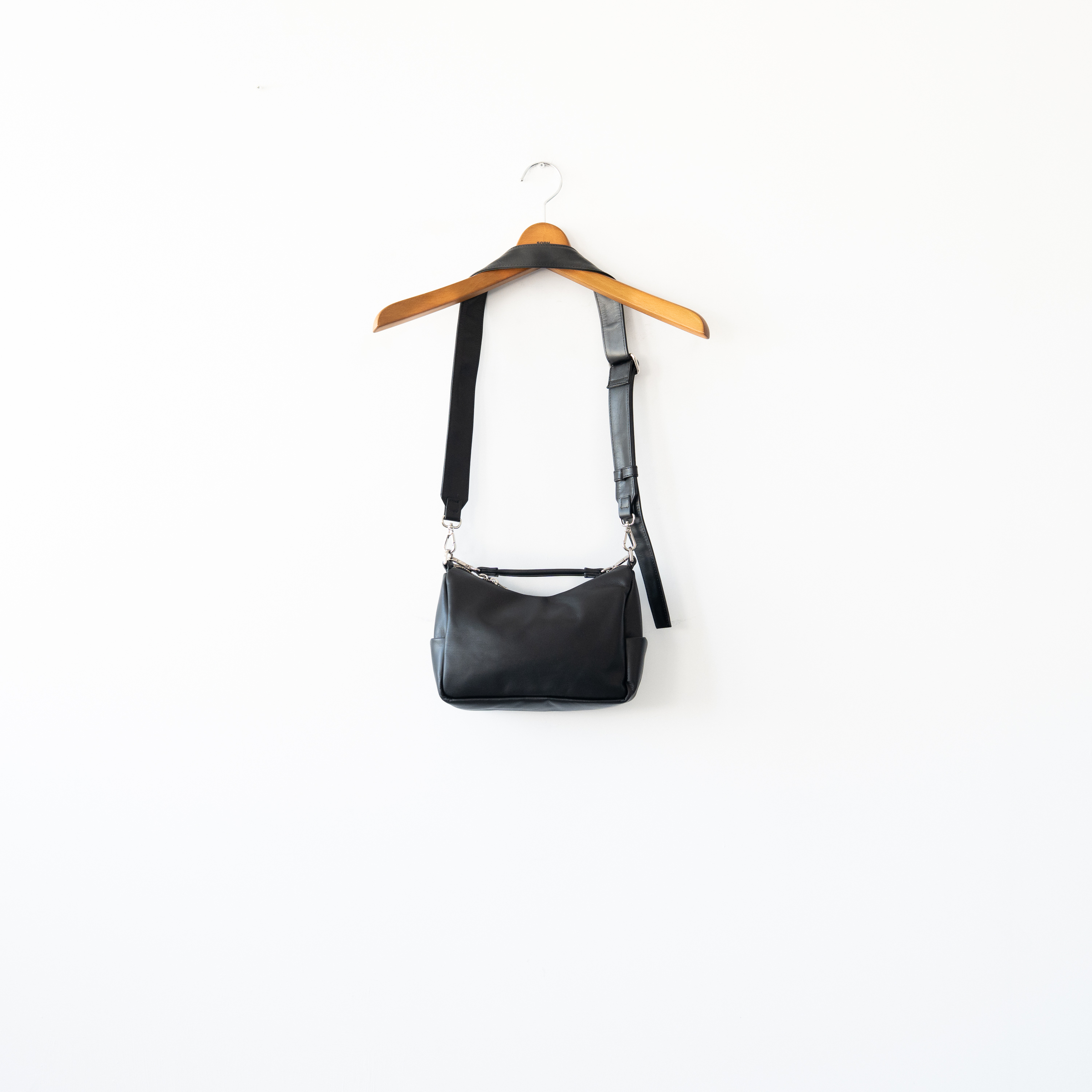 CLESSTE | LEATHER DAYOFF BAG ( Mini Size) – DANKE JP SHOP 謝謝日貨