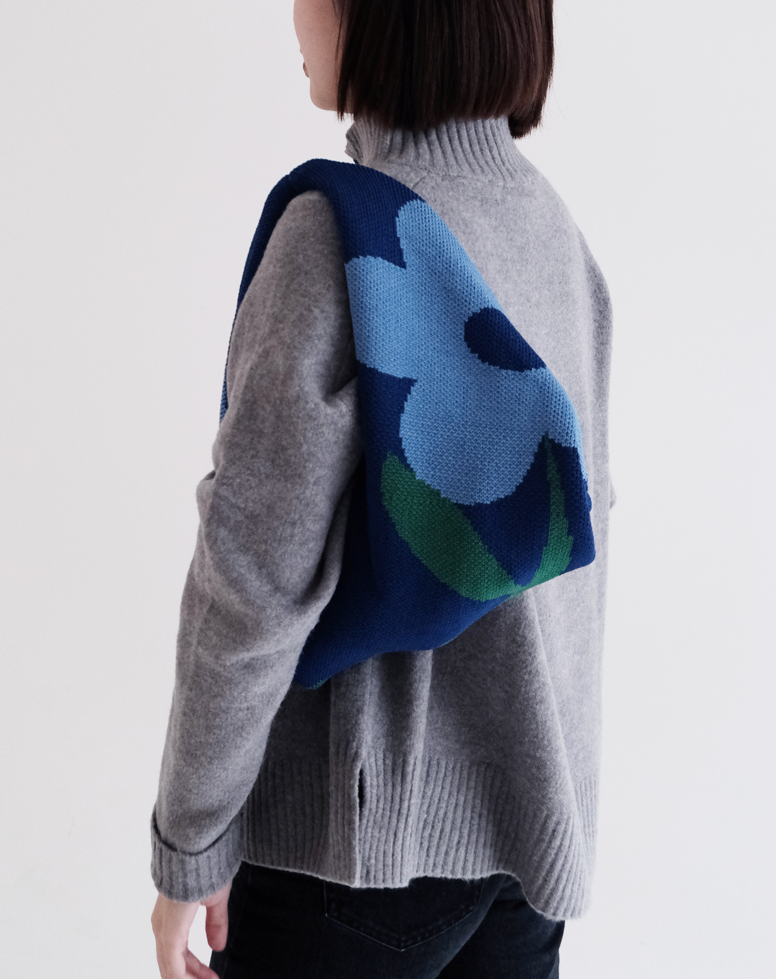 大花-深藍AW-形象照